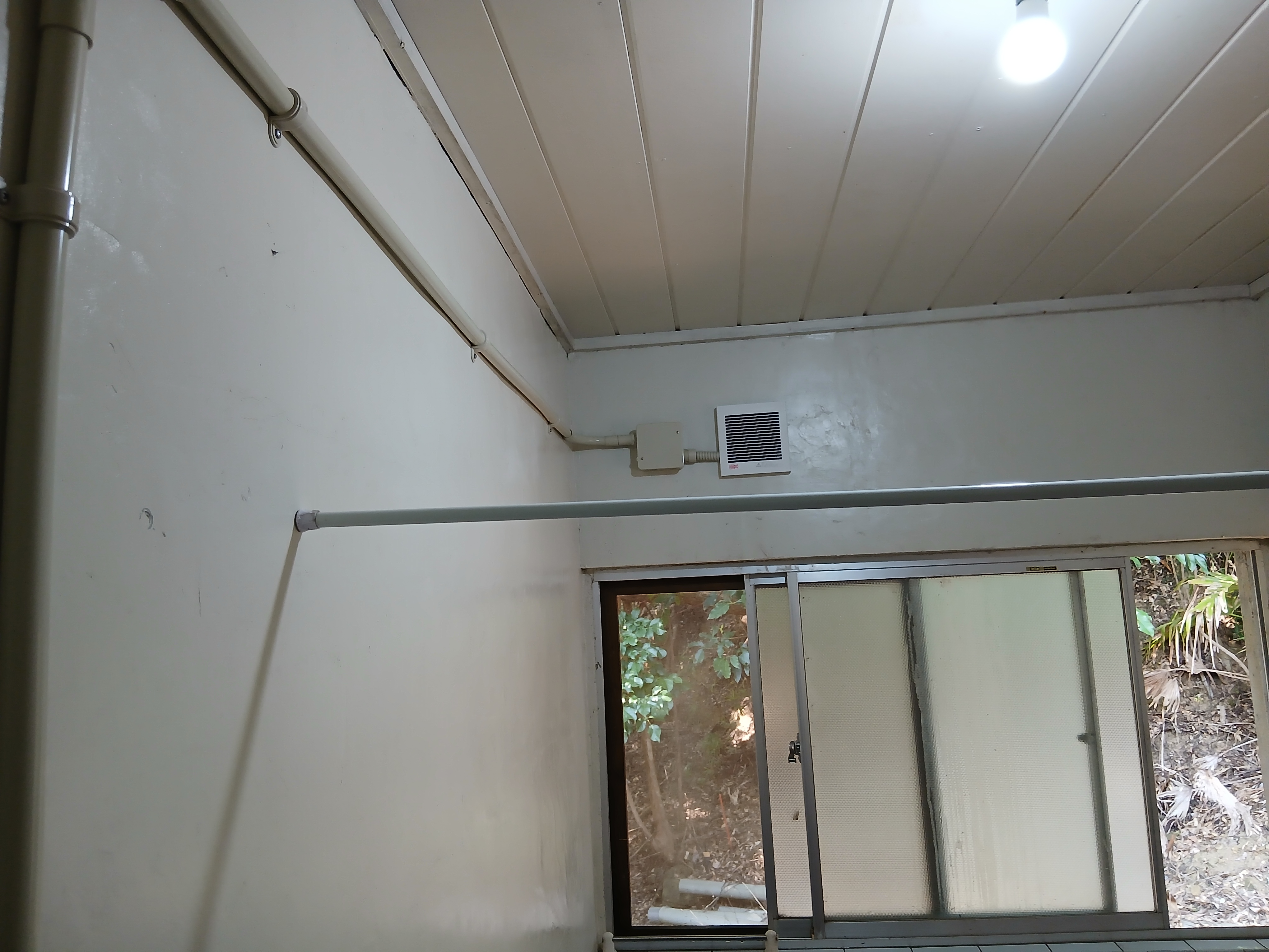 龍郷町 一戸建て 換気扇工事