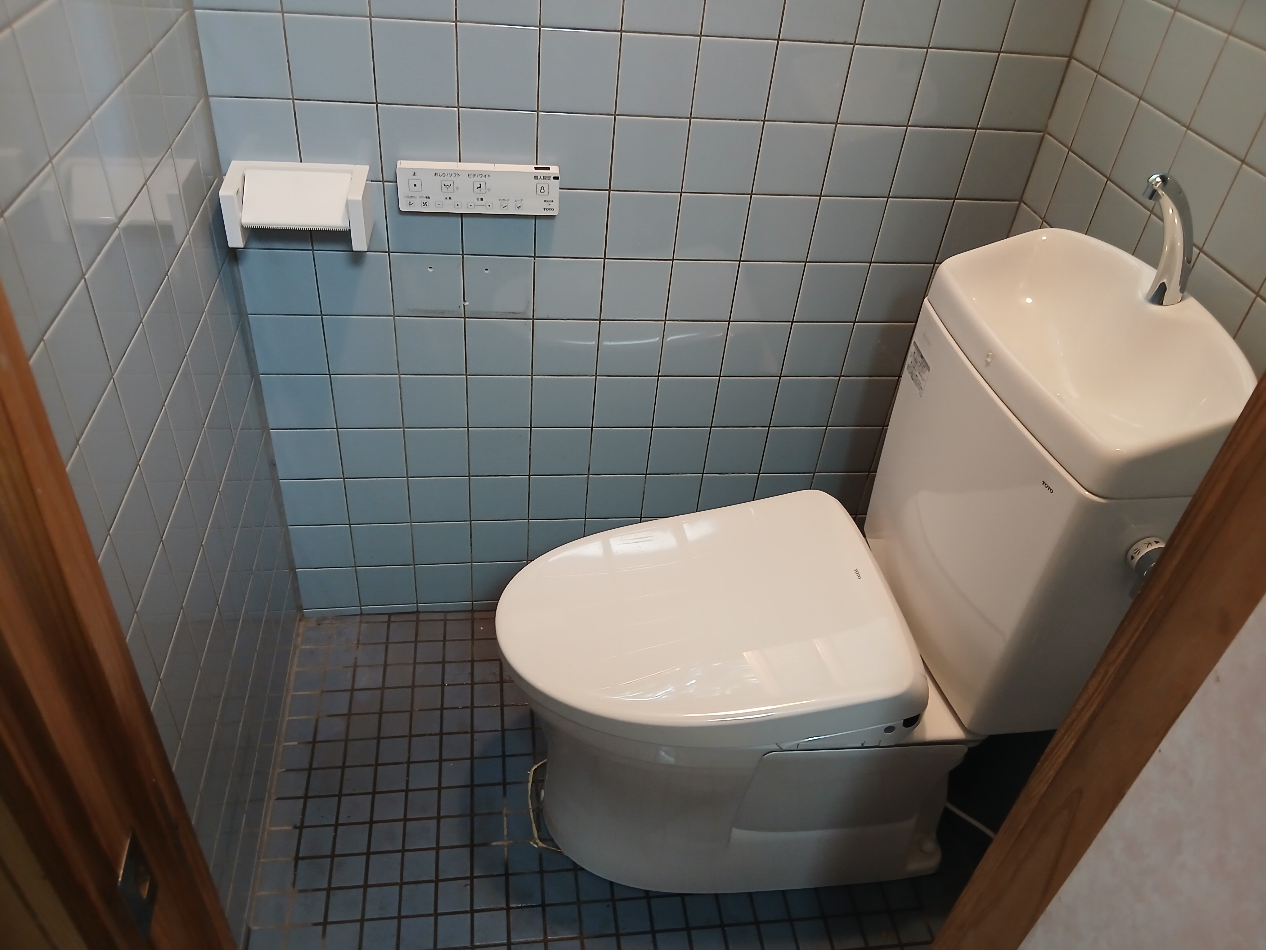 龍郷町 一戸建て 洋式トイレ交換